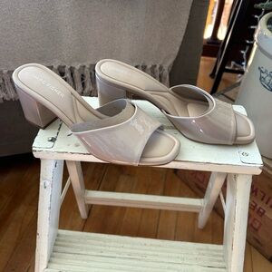 NWT/box Marc Fisher sandals 7.5